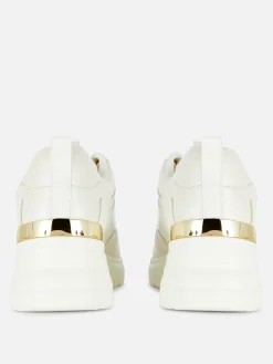 Zapatillas De Cuña Con Ribete Metalizado