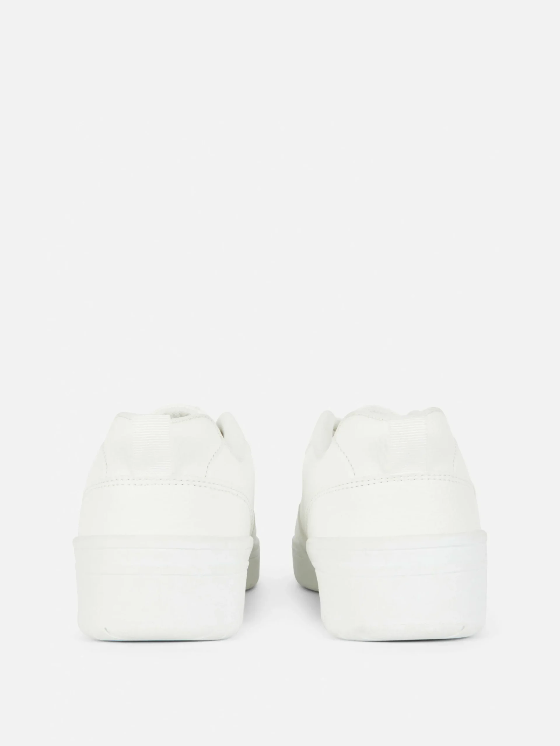 Zapatillas Deportivas De Caña Baja Con Suela Gruesa